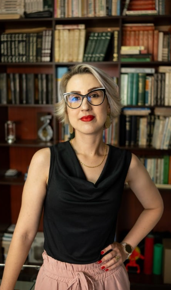 Liziane Schirmer - Advogada