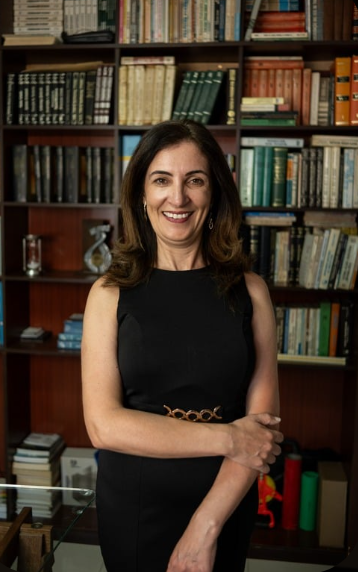 Cristiane Lorenzen - Advogada